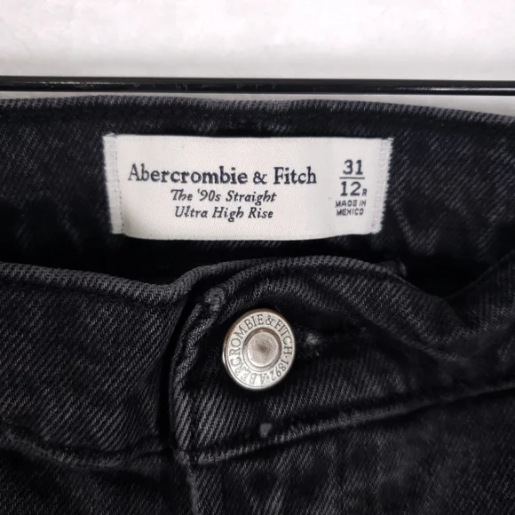 Abercrombie The 90s Straight Ultra High Rise Black Denim Jeans Women 31 Reg 12R - Picture 10 of 10